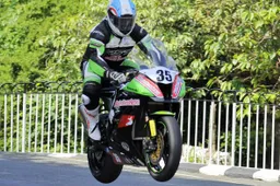 Tourist Trophy: tragedia al TT, Karl Harris morto in seguito ad un incidente