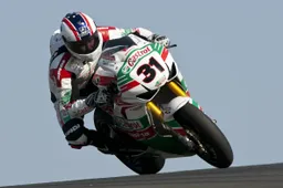 IDM Superbike: Karl Muggeridge programma la stagione 2012