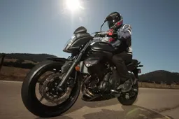 Kawasaki ER-6n in promozione