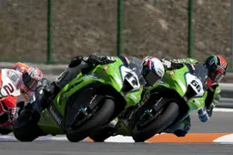Superbike: Pirelli monogomma del campionato fino al 2015