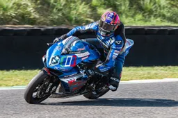 CIV Supersport Imola Gara 1: Ottaviani vince, Artigas sbaglia