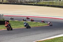 CIV verso la Racing Night con la novità della Dunlop VAL38