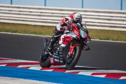 CIV Superbike Misano Gara 2: Delbianco bis, Pirro ancora KO