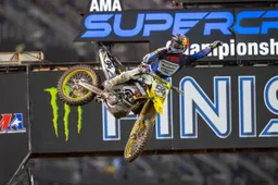 Infinito Ken Roczen: finalmente trionfa a Daytona nell'AMA Supercross