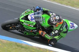 Supersport Phillip Island Gara: il ritorno del "Re" Kenan Sofuoglu