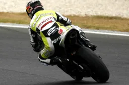 Supersport Test Phillip Island: Sofuoglu da record