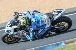 24h Le Mans: ERC BMW conquista la pole davanti a YART Yamaha