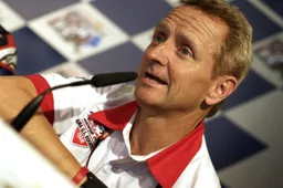 MotoGP: Schwantz smentisce le voci sul team satellite Suzuki