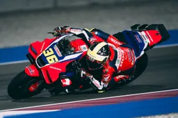 MotoGP, Alberto Puig: "Quando sei nella merda... devi sopravvivere"