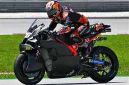 MotoGP, Test Sepang: KTM svela la nuova carenatura "effetto suolo"