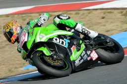 Superbike: Il Team Pedercini nel 2012 con Salom e Mercado