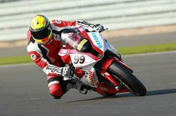 BSB: derubate due moto al team Buildbase BMW Motorrad