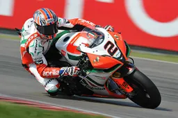 Superbike Assen Warm Up: Leon Camier al comando