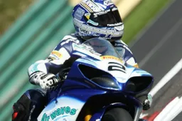 BSB Croft Gara 2: sedicesima vittoria di Leon Camier