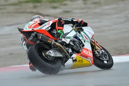Superbike Miller Prove Libere 2: Camier si ripete sul bagnato