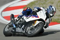 Superbike: Haslam rinnova con BMW Motorrad Motorsport