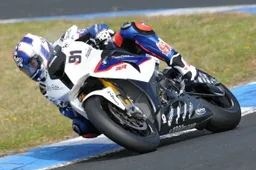 Superbike: brutta caduta a Phillip Island per Leon Haslam