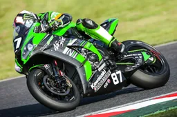 8h Suzuka Niente Rea: Kawasaki Team Green con Haslam, Watanabe e Shah