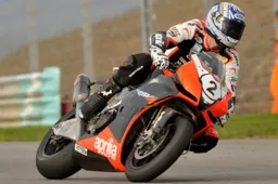 Superbike: Leon Camier vuole imparare da Max Biaggi