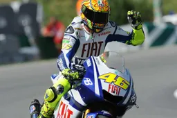 MotoGP: la lettera d'addio di Valentino Rossi alla Yamaha