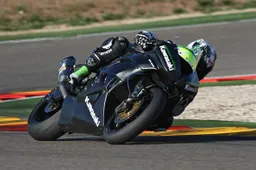 Supersport: primi test per Sofuoglu con Kawasaki Lorenzini