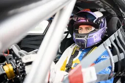 Jorge Lorenzo pilota auto furioso: "Quel ragazzino va punito!"