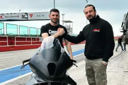 Ribaltone SLP nel CIV Superbike: fuori Arcangeli, dentro Gabellini