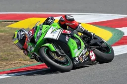 Superstock 1000 Portimao Qualifiche: terza pole di Savadori