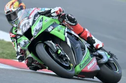 Superbike: Loris Baz non correrà all'Istanbul Park