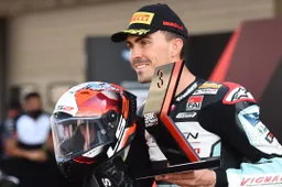 Loris Baz e Corentin Perolari con Moto Ain Yamaha alla 6 ore di Most