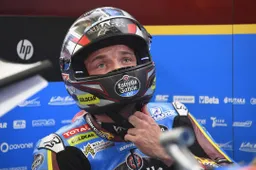 Moto2, Aragón: Sam Lowes svetta nelle FP1, 16 piloti in un secondo