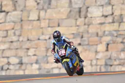 Moto2 Teruel, Prove 2: Sam Lowes al top con caduta