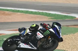 IDM Superbike: il Monster Yamaha Team Germany si presenta per il 2012