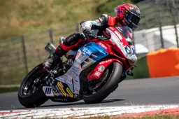 Luca Ottaviani riporta la MV Agusta alla vittoria nel CIV Supersport