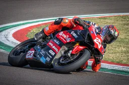 Luca Salvadori all’assalto del National Trophy con Broncos Ducati