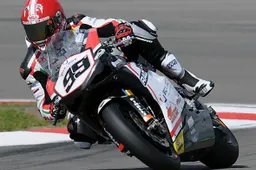 Superbike: Luca Scassa punta alla Supersport per il 2011