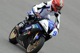 Supersport: le Yamaha di Scassa e Davies al comando
