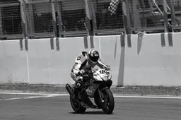 Incidente fatale a Modena: addio a Luca Sessolo, campione MES Naked 2023