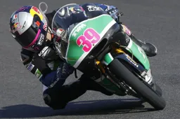 125cc: Luis Salom operato alla mano destra