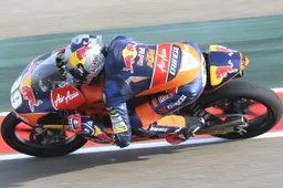 Moto3 Valencia Prove 1: Salom, Vinales e Rins subito al top