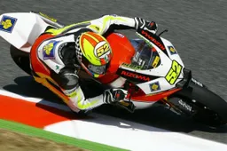Moto2: Lukas Pesek appiedato, ad Aragon corre Hernandez