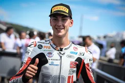 Moto3: Luca Lunetta che guaio, infortunio e addio al GP Silverstone