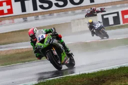 Supersport Magny-Cours, Gara 2: Lucas Mahias in trionfo in casa, Locatelli KO