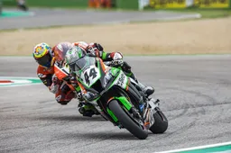 Superbike Imola Lucas Mahias ha provato con tre vertebre rotte!