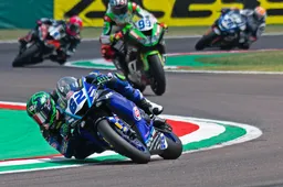 Supersport Imola: Stefano Manzi si fa largo, Ducati si lecca le ferite