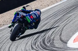 Supersport Donington: Manzi magica pole nel traffico, paura Okamoto