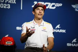 MotoGP, Marc Marquez: "Non buttare mer**, può succedere anche a te"