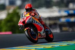 MotoGP, Marquez-Quartararo stretta di mano: "Ora non posso sfidarlo"