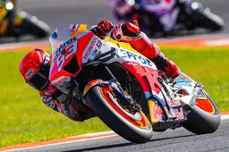 MotoGP, Marc Marquez il marziano. L'ing. Tosi: "Scrive la telemetria a mano"