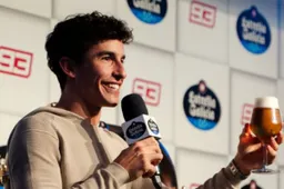 MotoGP, Marc Marquez risponde a Marini: "Si vince in pista"